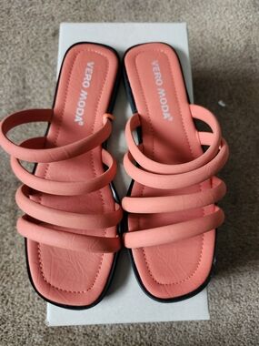 Vero Moda Coral Strappy Slide Sandals